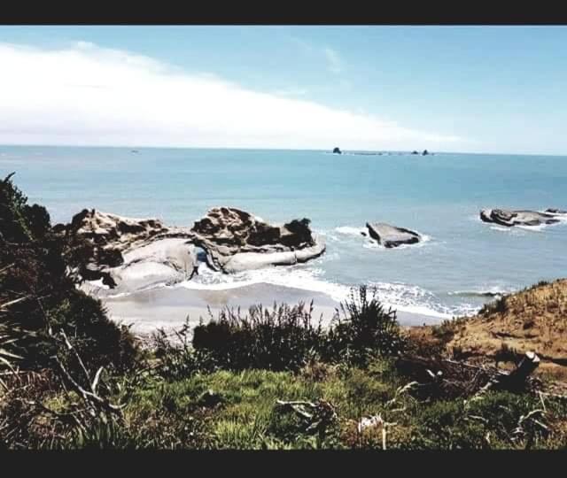 מלון Cape Foulwind The Hole In The Rock Yurt מראה חיצוני תמונה